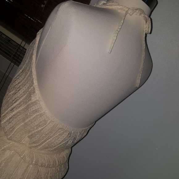 Tops - Picture 2 of 2